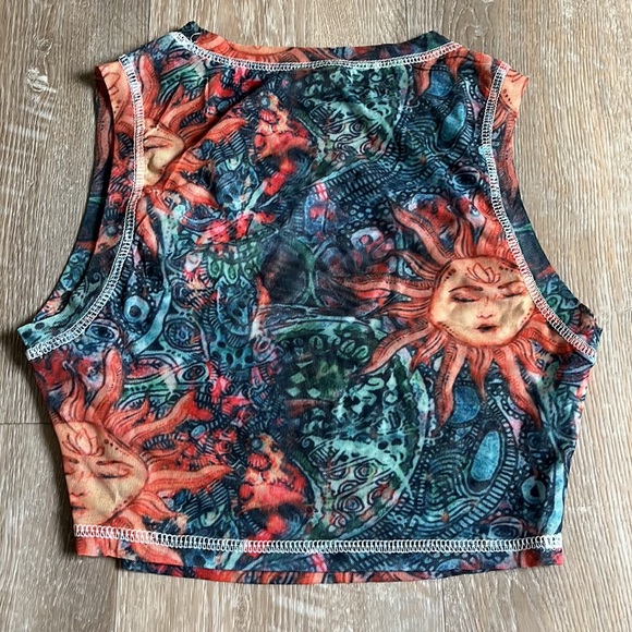 Cropped sunny tank - Picture 2 of 2
